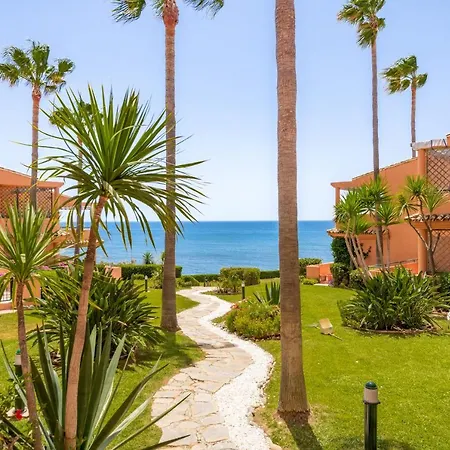 Apartamento Bermuda Beach With Sea View Apartment